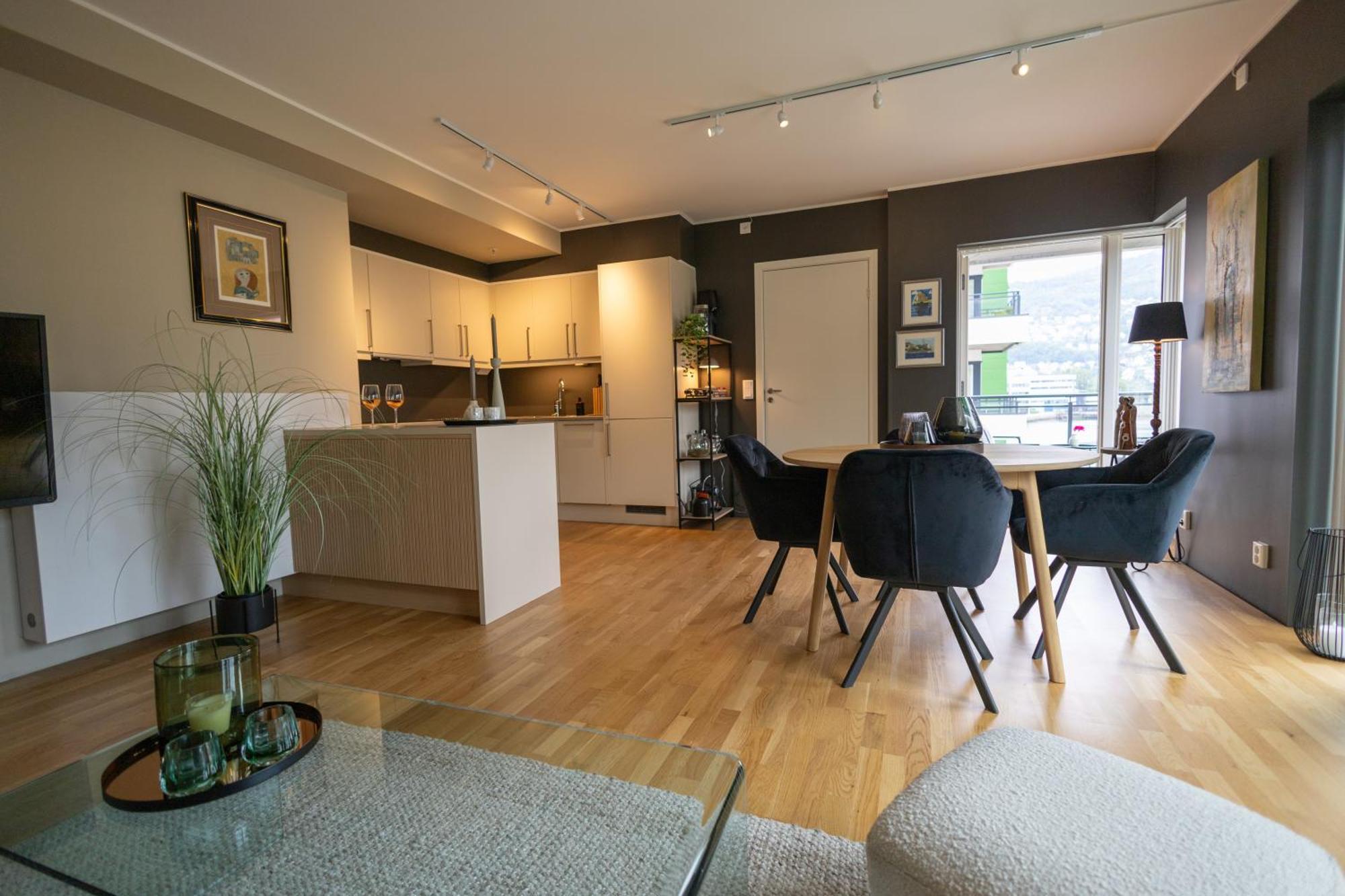 Modern Apartment - Amazing Terrace And Fjord View, Close To City Center เบอร์เกน ภายนอก รูปภาพ